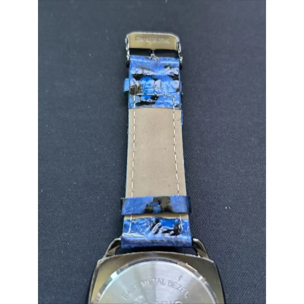 Gossip Black Case Blue Cheetah Print Band Women’s Quartz Watch